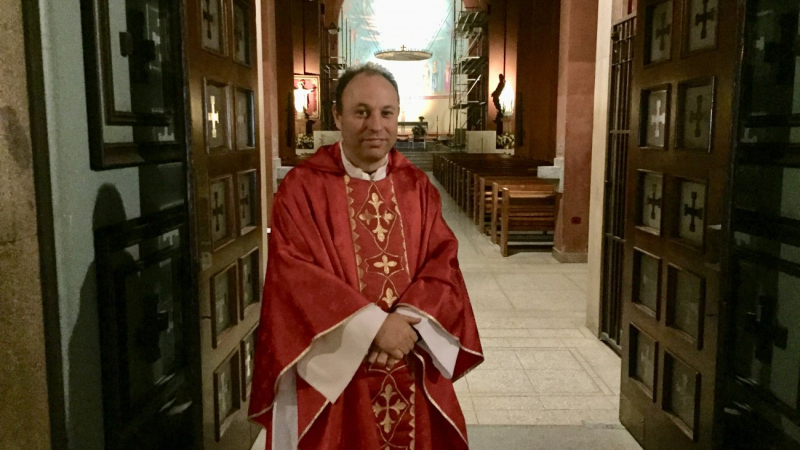 El papa aceptó la renuncia del obispo chileno nombrado hace menos de un mes 