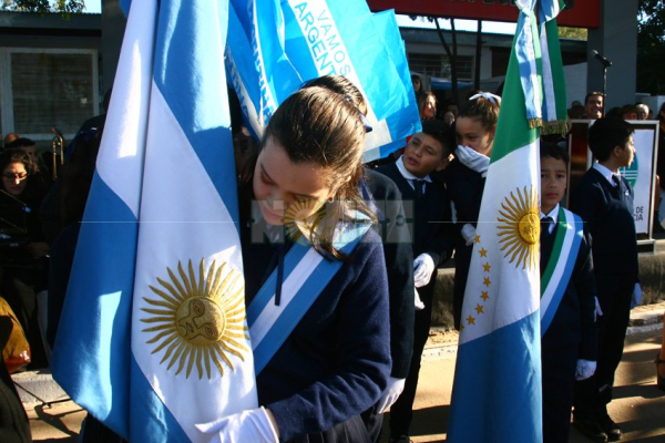 Yo te saludo, bandera de mi Patria