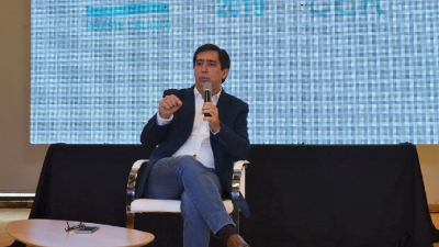 Gustavo Martínez renunció a su candidatura como diputado nacional