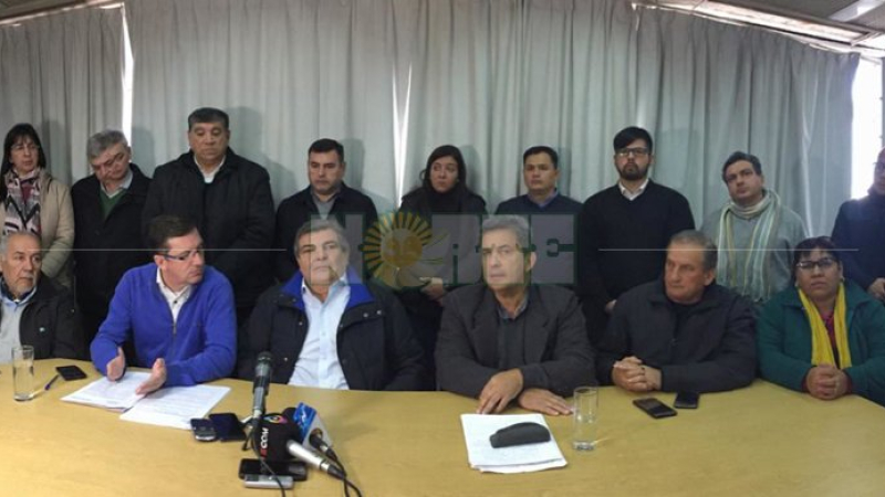 Crítica de la oposición al desdoblamiento municipal y las candidaturas testimoniales