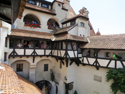3 CASTILLO DE BRAN -Conde Drácula-. Rumania-2.jpg