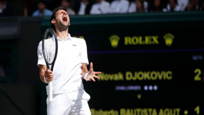Djokovic superó a Bautista Agut y avanzó a la final de Wimbledon