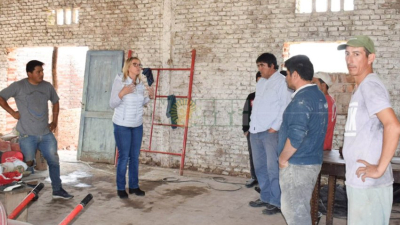 Realizaron inscripción de becas para pueblos originarios en Las Tolderías