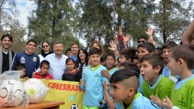 Inauguraron el Polideportivo de Miraflores