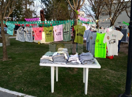 58remeras apach.jpg