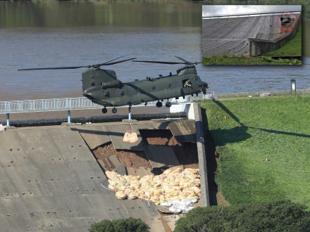 whaley-bridge-helicopter2.jpg