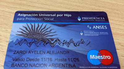 Se busca a la propietaria de una tarjeta de débito