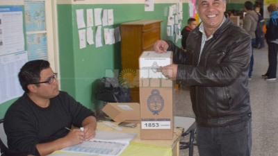 El vicegobernador Capitanich destacó que “se debe valorar la democracia como estilo de vida”
