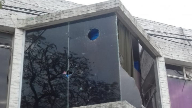 Protesta y destrozos en las instalaciones de Desarrollo Social