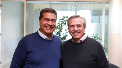 Alberto Fernández felicitó a Capitanich por su victoria electoral
