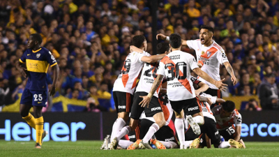 River se dio otro gustazo ante Boca: lo eliminó en La Bombonera y jugará la final
