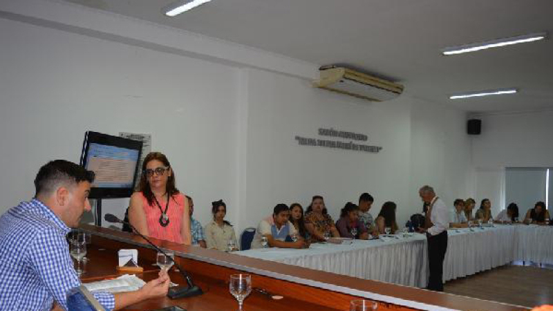 Capacitaron a diputados juveniles sobre técnica legislativa
