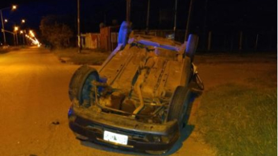 Resistencia: se durmió, perdió el control y volcó con su auto