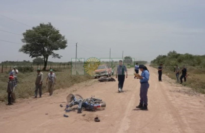 Dos motociclistas se matan al impactar de manera frontal