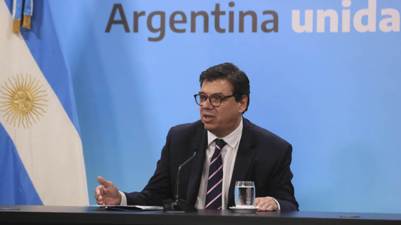 Oficializaron el “aumento solidario” para los trabajadores privados: será de 4.000 pesos y se pagará en dos cuotas