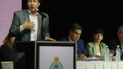 Arroyo:“Con este plan dejamos de caer y comenzamos a mover la economía desde abajo”