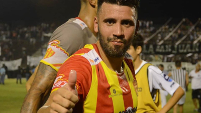 Ordenan inhabilitar a un jugador de Sarmiento por no pagar la cuota alimentaria