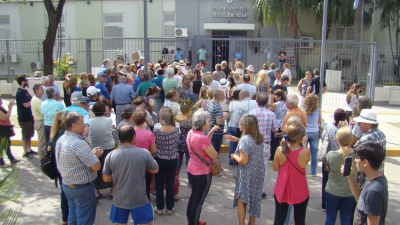 Vecinos marcharon para que se anule aumento de impuestos