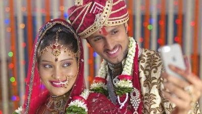 Cuatro bodas y una pandemia: una tradición clave en India en tiempos de crisis sanitaria