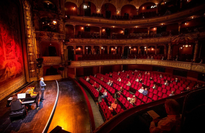 Un protocolo establece pautas para el regreso de la actividad teatral