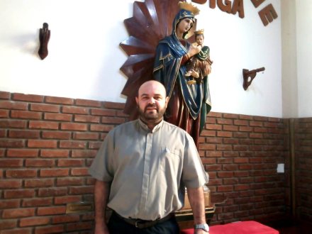 58padre mario novena.jpg