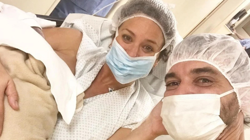 Nació Filipa, la hija de Paula Chaves y Pedro Alfonso