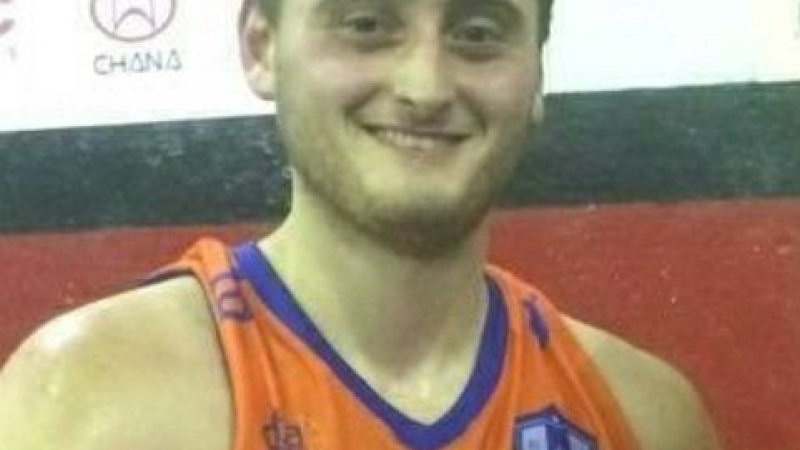 Conmoción en el básquet de Uruguay: un jugador de 25 años murió en medio de un amistoso