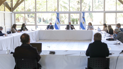 Alberto Fernández anuncia la extensión de la cuarentena con una conferencia de prensa en vivo