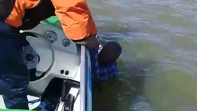 Milagroso rescate en las aguas del Paraná