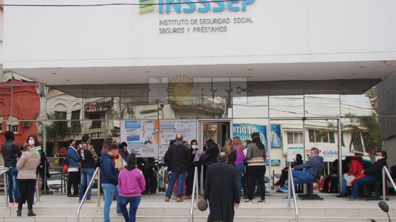 Médicos aspiran a cobrar el triple de lo que Insssep paga por consulta