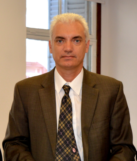 dr.-alejandro-cherro-2.jpg