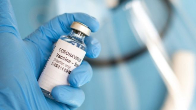 Reanudan los ensayos clínicos de la vacuna de Oxford contra el coronavirus