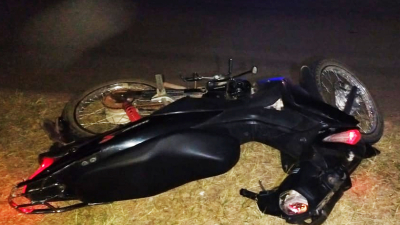 Tragedia en intersección de rutas 7 y 32: adolescente pierde la vida tras caer de su motocicleta