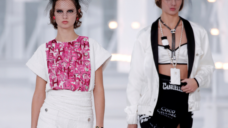 Chanel lleva el glamour de Hollywood a la Semana de la Moda de París