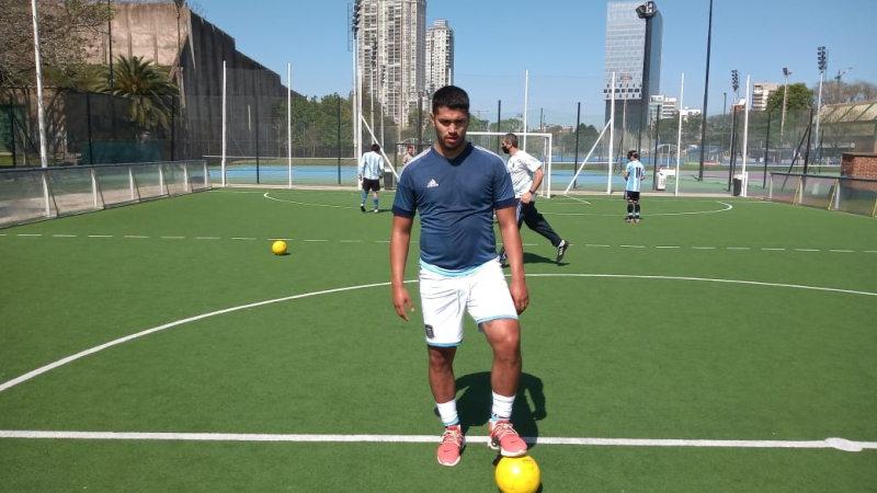 Jugó en Arsenal de Sarandí y ahora entrena con Los Murciélagos