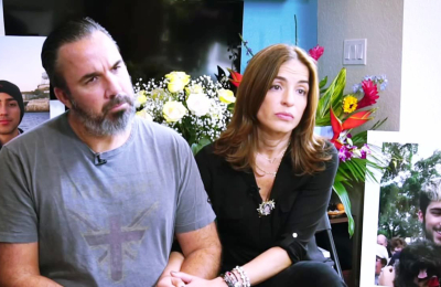 Volver de la muerte en contra de las armas