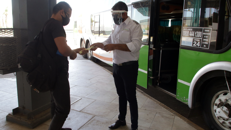 Covid-19: ¿qué test se necesita para viajar seguros?