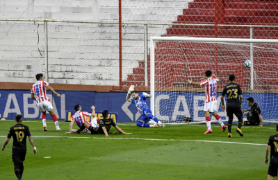 Unión fue efectivo y se quedó con el triunfo ante Racing