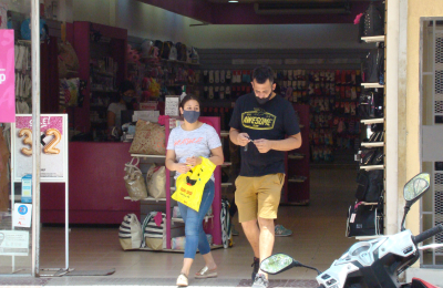 Comercios: repuntan lentamente las ventas con toda la fe en diciembre