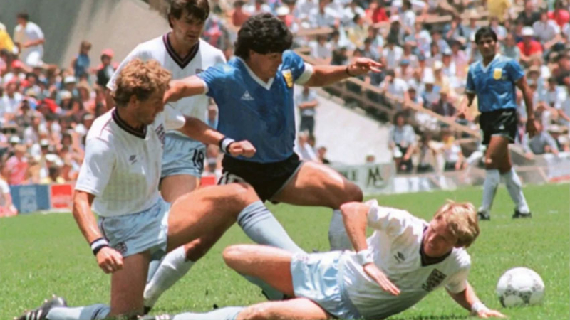 Maradona tendrá una estatua en el aeropuerto de Ezeiza