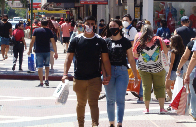 Ventas navideñas cayeron 10% y la compra promedio fue por $1800
