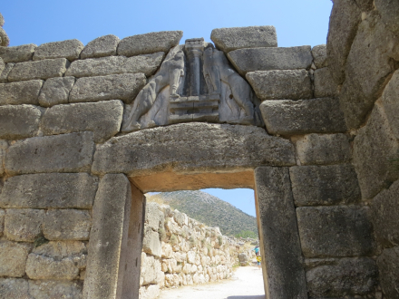 PUERTA DE LOS LEONES.jpg