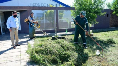 Vuelta a clases: Educación reacondiciona las escuelas