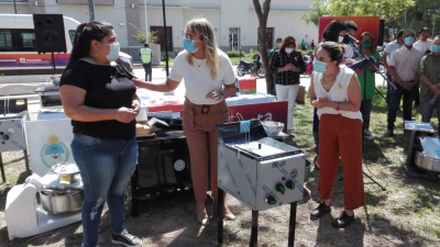 Entregaron herramientas para emprendedores en Charata