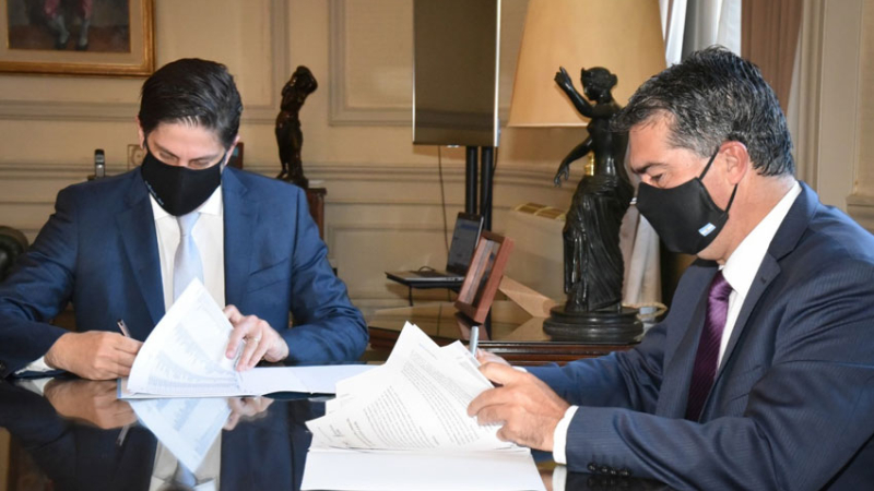 Acuerdo por 6000 millones con la Nación para refaccionar escuelas