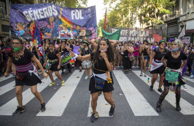 Miles de mujeres marcharon en todo el país en contra de la violencia de género