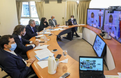 Fernández y los gobernadores coincidieron en poner un ojo en las fronteras