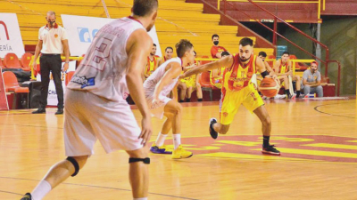 Sarmiento le ganó a Tokio en dos suplementarios y es puntero