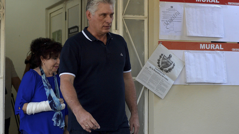 Raúl Castro abandona el escenario político