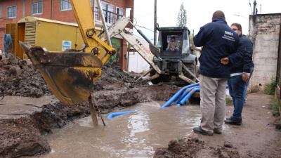 Repararon el caño maestro y se restableció el servicio de agua potable en Barranqueras